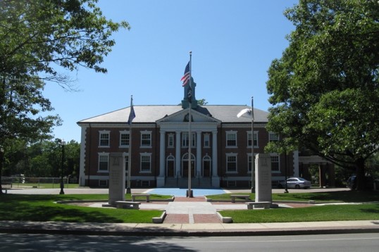 Grand building surrounded by trees in Braintree Massachusetts